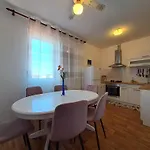 With Parking Space Sucuraj, Hvar - 24563 Apartament